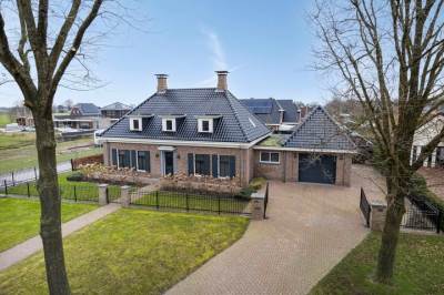 Woning J. Abelnstraat 6 Emmer-Compascuum