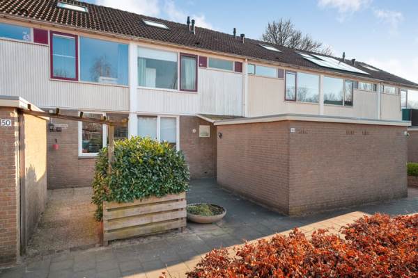 Woning Theo van Doesburgplantsoen 48 Meppel