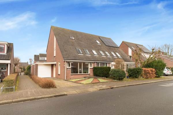 Woning Het Achtkant 12 Limmen