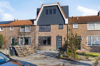 Woning Ooievaarslaan 5 Landsmeer