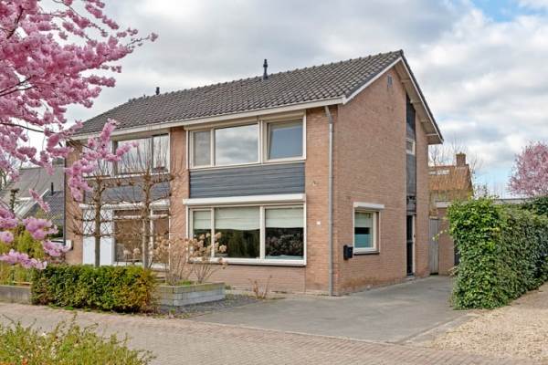 Woning Hoge Hof 7 Kapel Avezaath (Gem. Tiel)