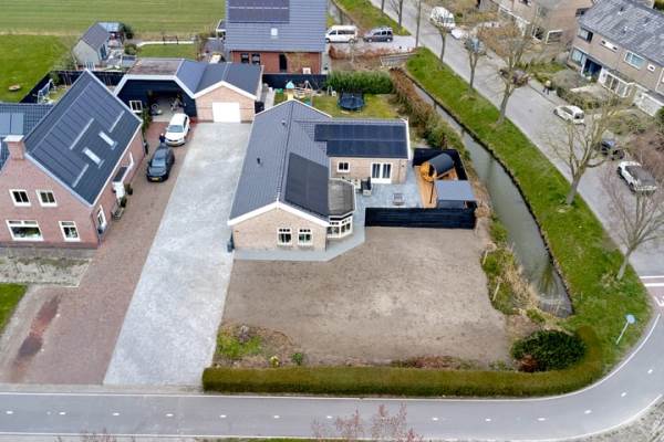 Woning Delftweg 16 Tuitjenhorn