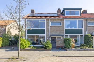 Woning Van Almondelaan 17 Hilversum