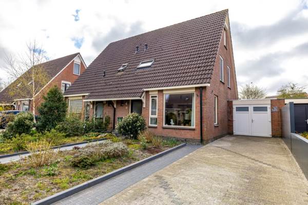 Woning Leeuweriklaan 5 Nieuw-Roden