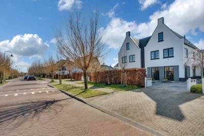 Woning Adriana van Roonlaan 90 Den Haag