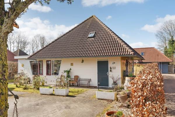 Woning Binnenweg 102 Nijeveen