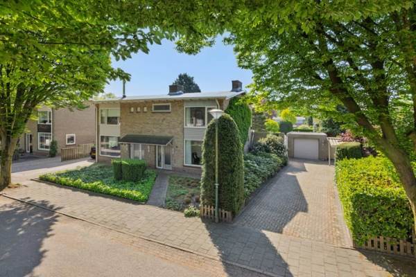 Woning Rozenstraat 15 Heesch