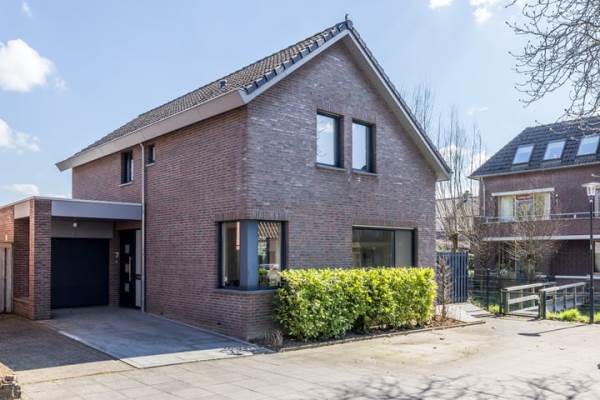Woning Oude Schoolhof 7 Eys