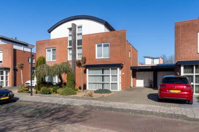 Woning Toon Hermansplein 10 Waalwijk