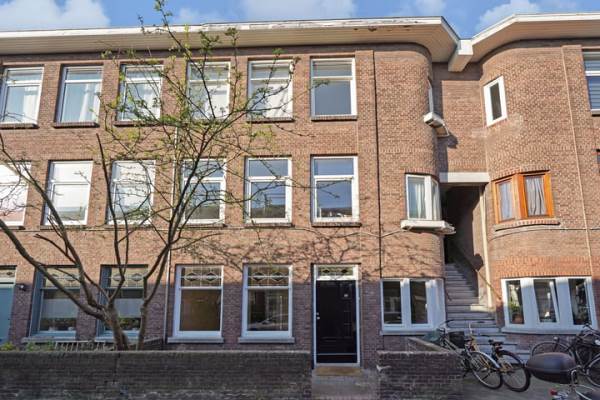 Woning Larensestraat 127 Den Haag