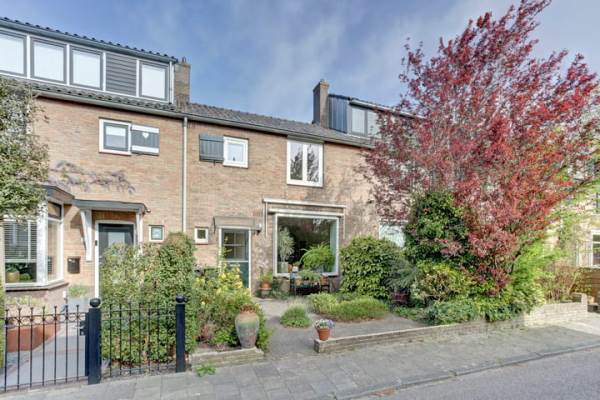 Woning Anthony van Dijcklaan 3 Baarn