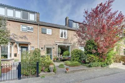 Woning Anthony van Dijcklaan 3 Baarn