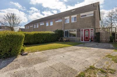 Woning Poaitrije 17 Hijum