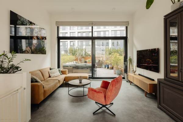 Woning Laan van Spartaan 44 Amsterdam