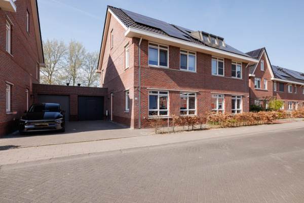 Woning Stormzeil 52 Almere