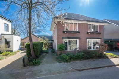 Woning Bloemheuvellaan 8 Apeldoorn