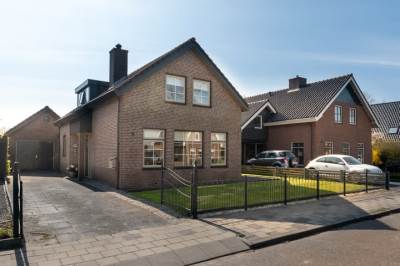 Woning Pastoor Cleerbesemlaan 28 't Veld