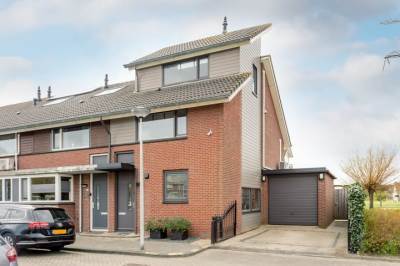 Woning Harriet Beecher-Stowestraat 2 Spijkenisse