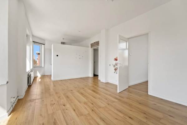 Woning Van Zeggelenlaan 236 Den Haag