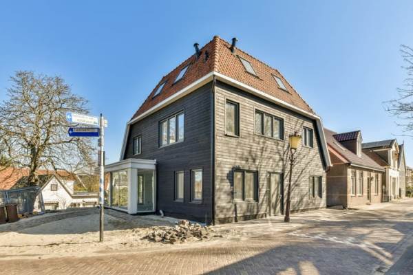 Woning Oostzanerdijk 28C Amsterdam