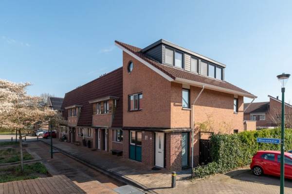 Woning Mineraalwater 12 Houten