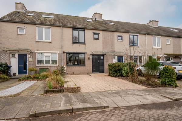 Woning Antillenstroom 3 Huizen