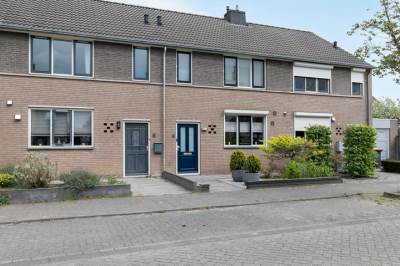 Woning Anton van Duinkerkenstraat 4 Raamsdonksveer