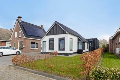 Woning Brugstraat 122 Klazienaveen
