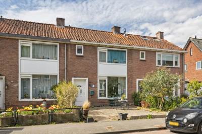 Woning Friedalaan 96 Zwanenburg
