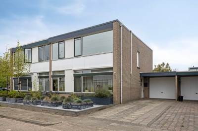 Woning Uniastate 5 Almelo