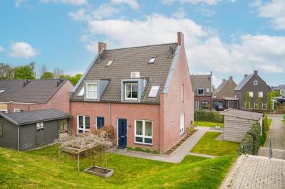 Woning Maasdijk 379A Veen