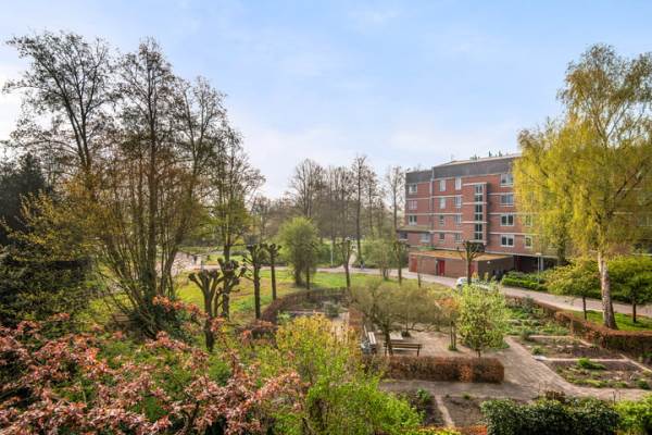 Woning Leerdamhof 422 Amsterdam