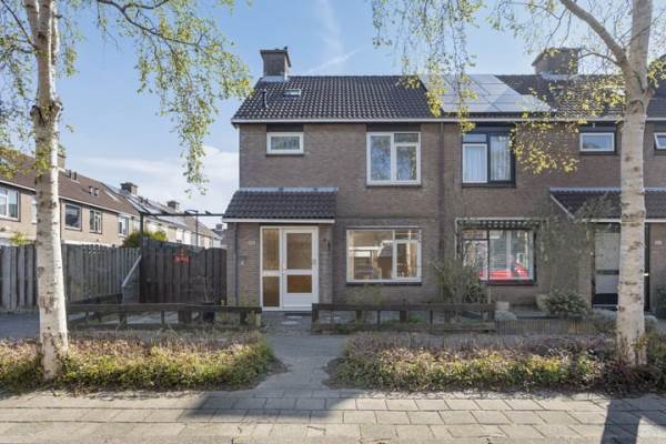 Woning Breedweerlaan 120 Heemskerk