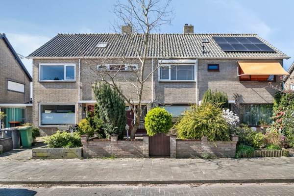 Woning Korenmolenstraat 8 Oostzaan