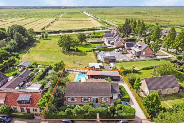 Woning Buiteneinde 37 Strijen