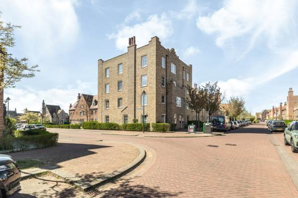Woning Catharina van Aragonlaan 121 Hoofddorp