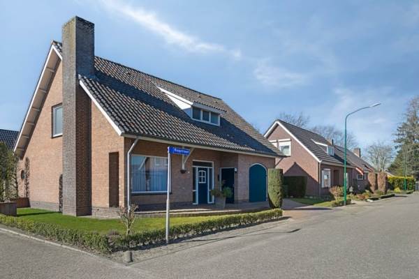 Woning Rogstraat 1 Rijkevoort