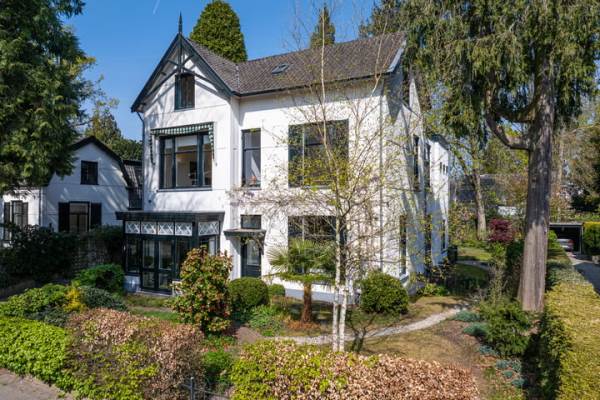 Woning Vondellaan 8 Hilversum