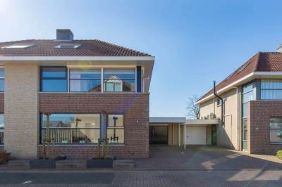 Woning Bovenstraat-Erf 22 Hoeven