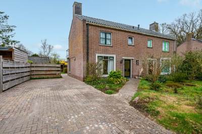 Woning Koningin Wilhelminalaan 8 Rolde