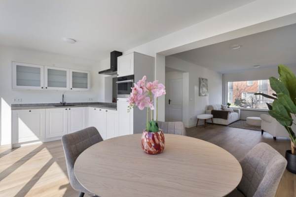 Woning van Vollenhovenstraat 20 Eindhoven