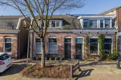 Woning van der Veldstraat 11 Lisse
