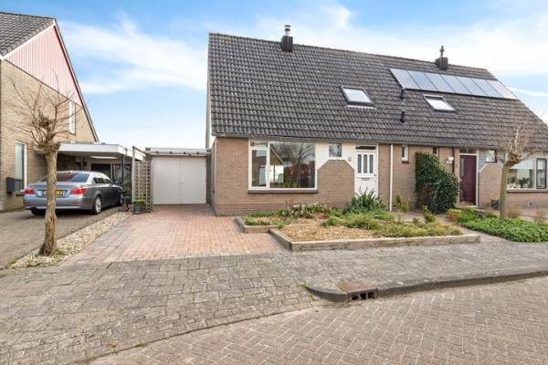 Woning Westfrisestraat 4 St.-Annaparochie