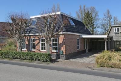 Woning It West 12 Augustinusga