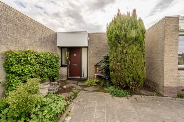 Woning Geuldam 12 's-Gravendeel