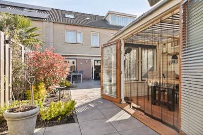 Woning Louis de Funèsstraat 18 Almere