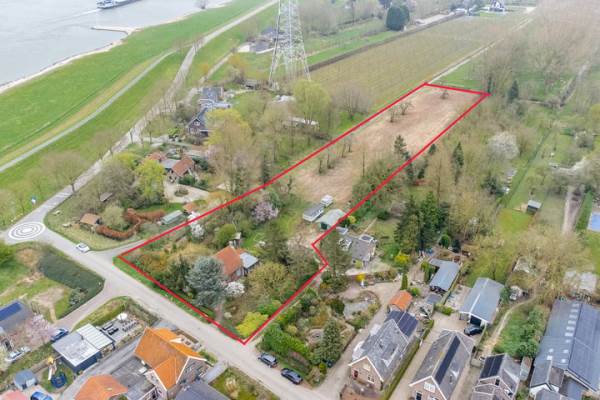 Woning Molenstraat 1 Hurwenen