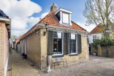 Woning Slotmakerssteeg 147 Sloten