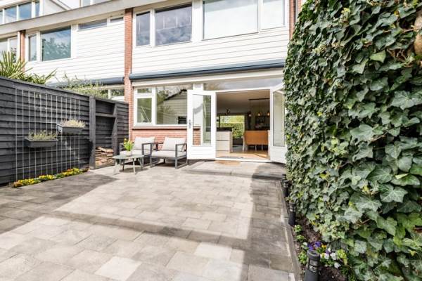 Woning Van de Woestijneheem 107 Hillegom