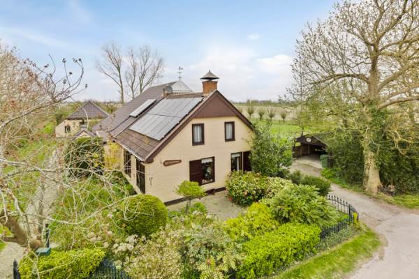 Woning Dijkweg 17 Holwierde